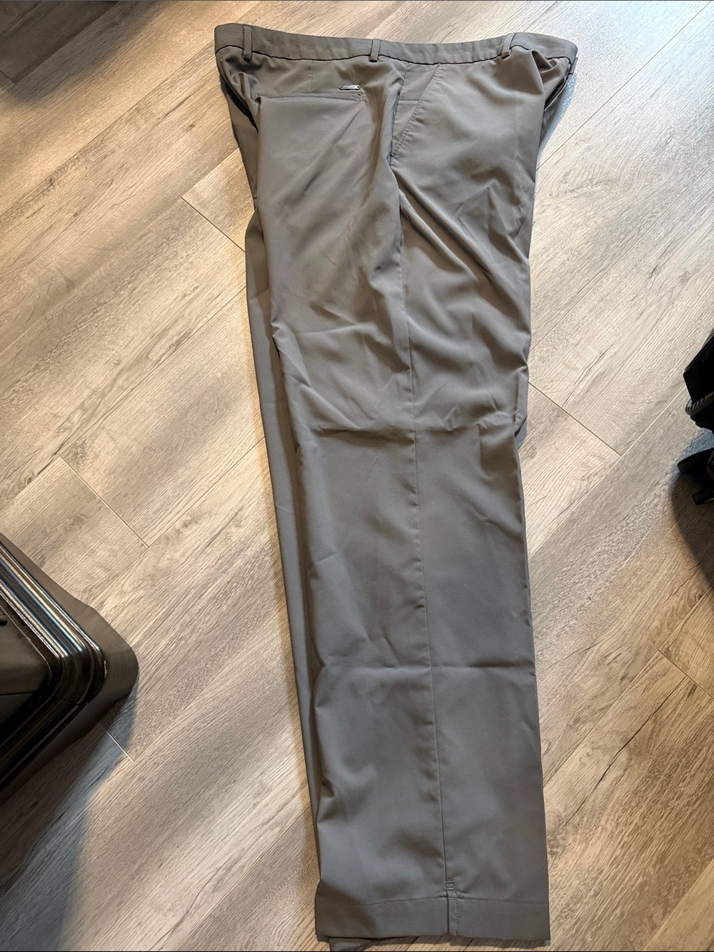 Greg Norman golf dress pants size 38/32